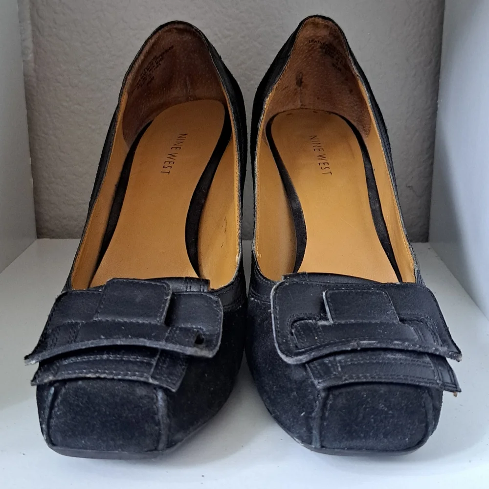 Nine West Black Suede Square Toe Buckled Women's Pumps Heels Size 9.5